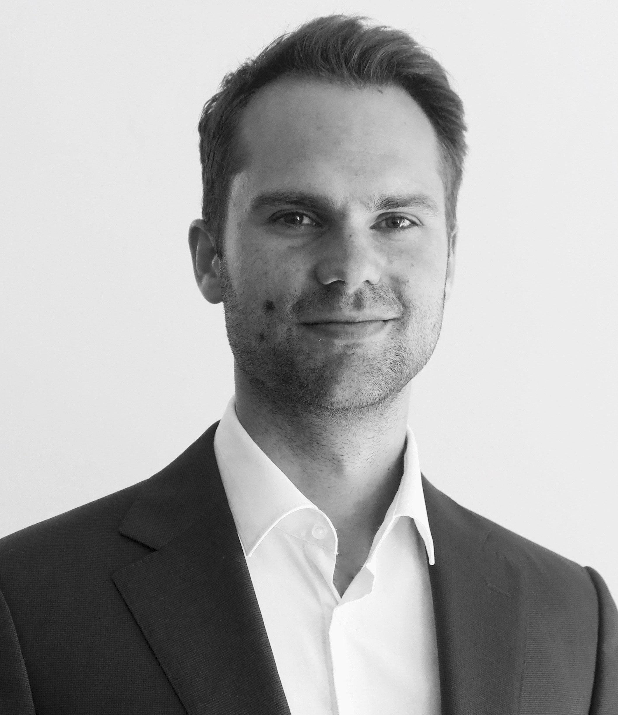 Dr Luuk Molthof